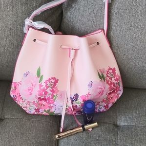 New mascara, eye makeup remover and bag (no tags)